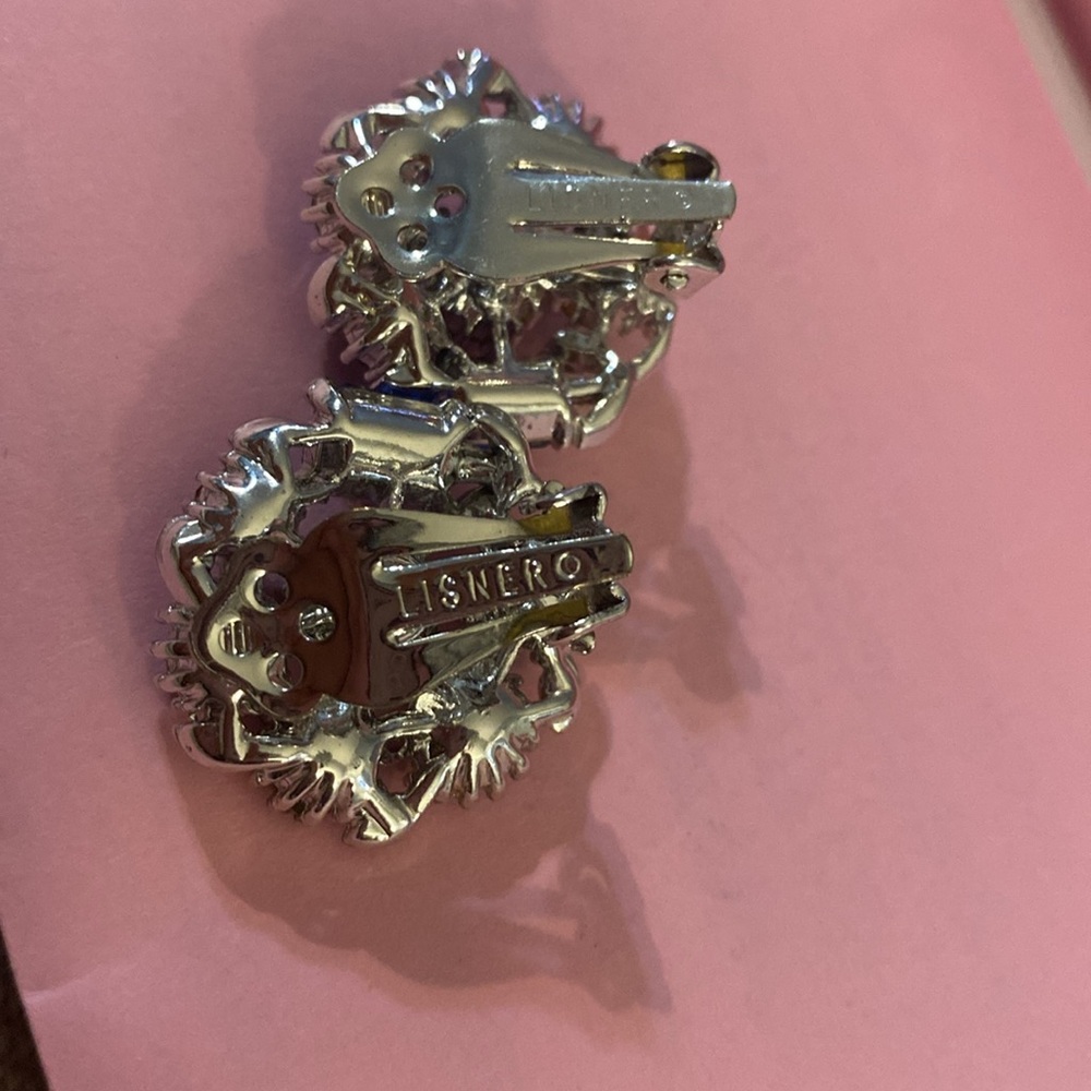 Vintage Lisner Rhinestone Earrings - Picture 5 of 8